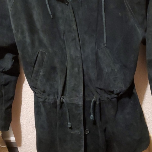 Hooded sweade coat - Picture 4 of 7